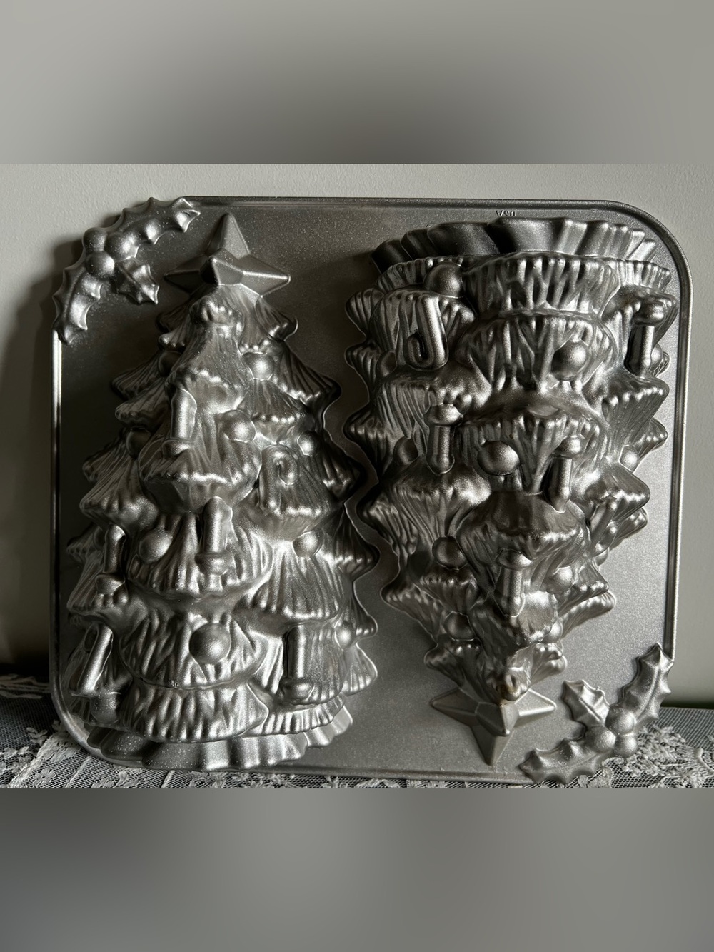 Nordic Ware 3D Christmas Tree Cast Aluminum Cake Pan 10”  Holiday Bakeware 🌲👩‍🍳